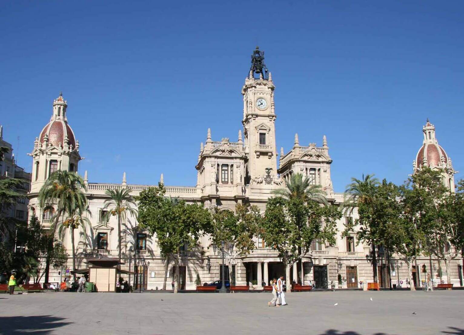 Découvrez la ville de Valence en Espagne, là où la paella ...